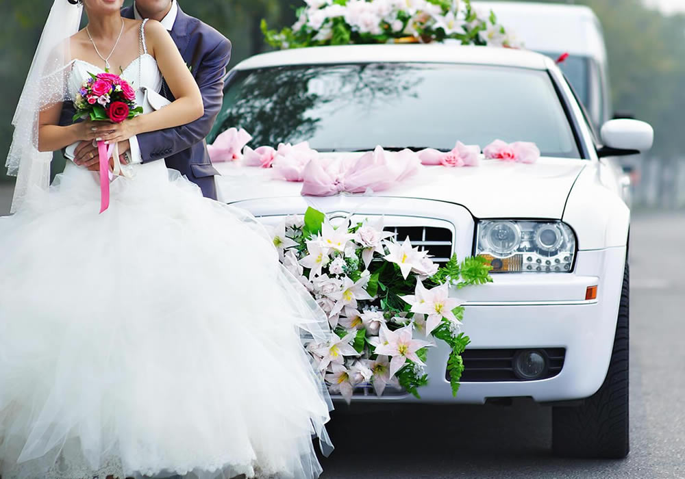 WEDDING TRANSPORTATION SERVICE RALEIGH DURHAM MORRISVILLE CARY CHAPEL HILL WAKE FOREST NORT HILLS SMITHFIELD CLAYTON GARNER ANGIER GOLDSBORO FUQUAY VARINA CARRBORO RDU